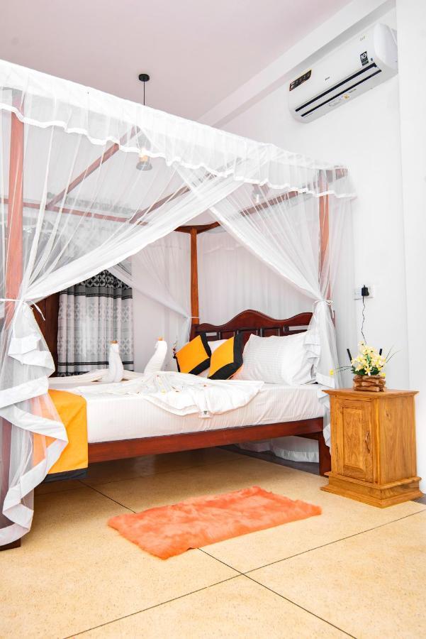 Villa Ray White Унаватуна Екстериор снимка